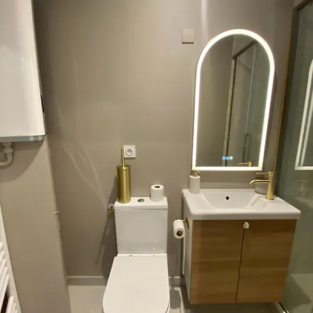 דירה 2 Piece 4 Couchages Au Centre De *