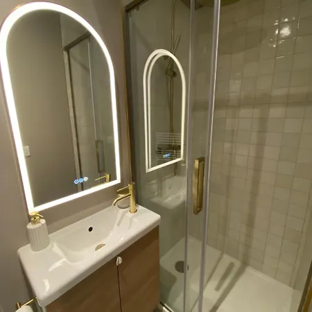 דירה 2 Piece 4 Couchages Au Centre De *
